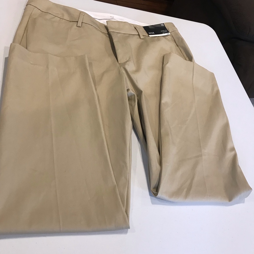 a.n.a ankle pants.